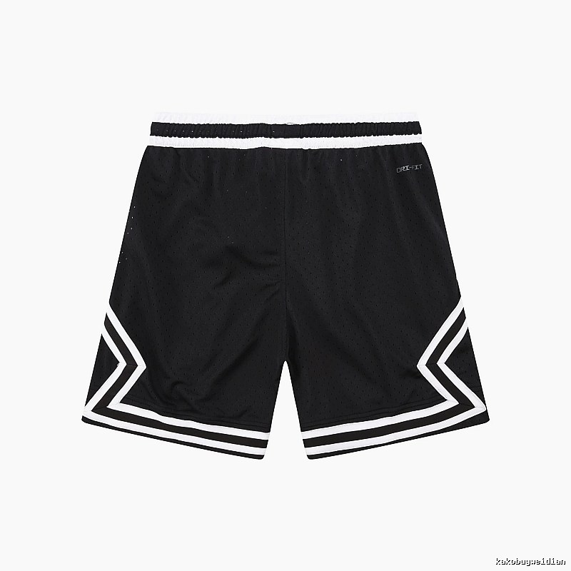 AJ sporty black shorts