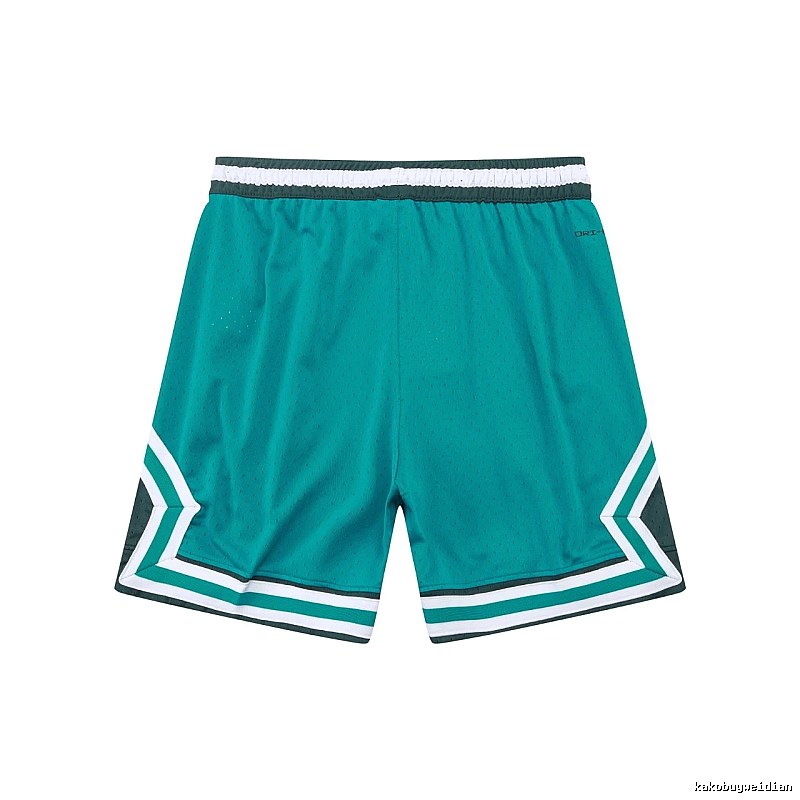 AJ sporty green shorts