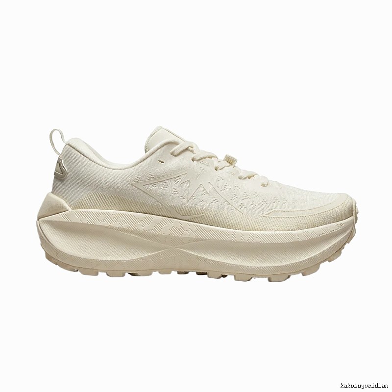 ASICS retro-style sports shoes (white)