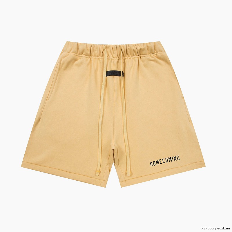 ESSENTIALS minimalist style khaki shorts