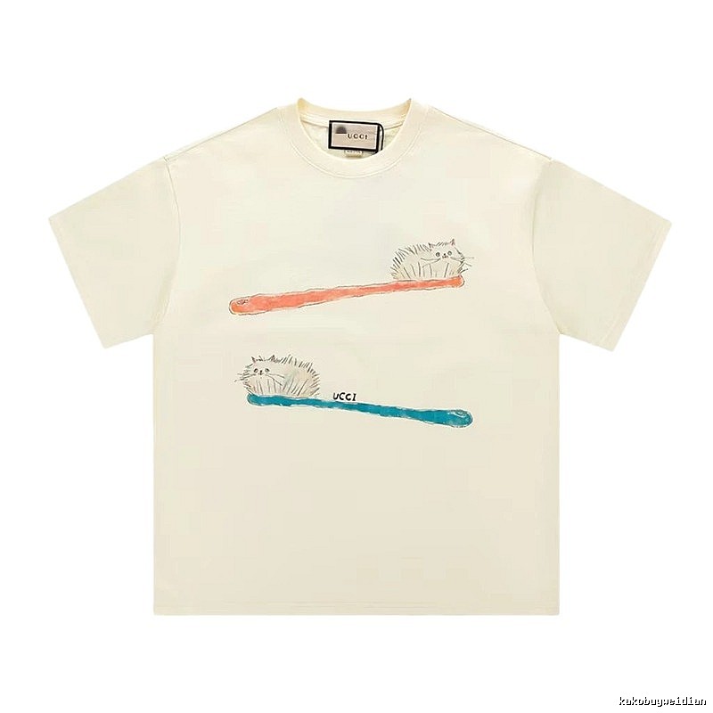 Gucci Hand-painted Cat Vintage Style Off-white T-shirt