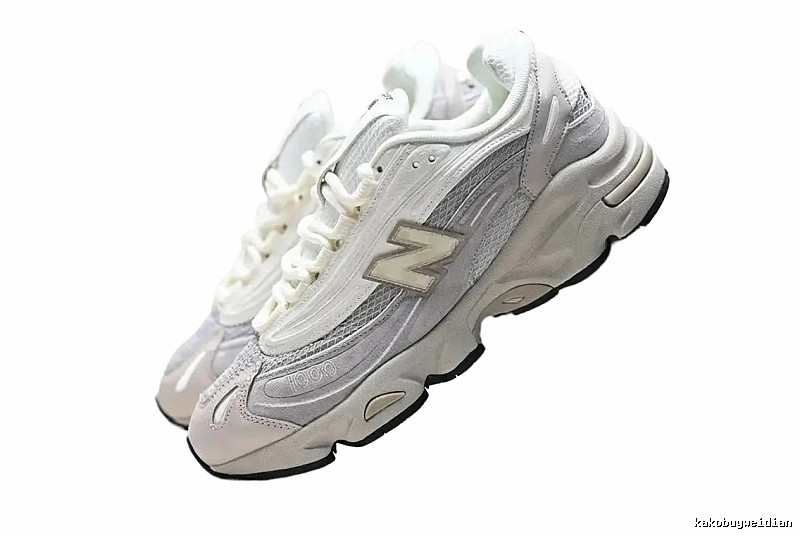 New Balance 1000 retro style gray and white shoes