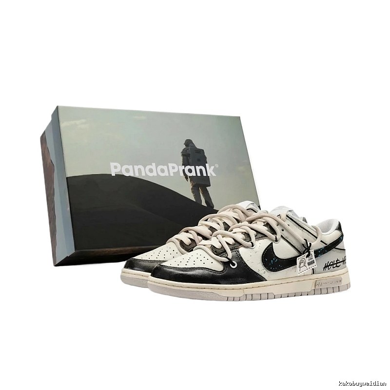 Nike Dunk Black and White Trendy Sneakers
