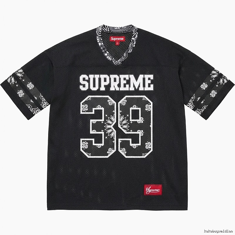 Supreme - printed sporty black T - shirt