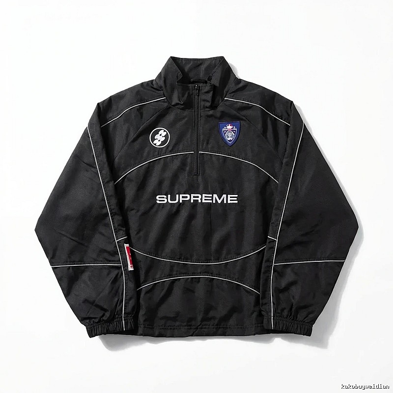 Supreme sporty black coat