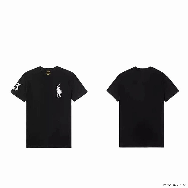 The classic and simple black T-shirt of Ralph Lauren.