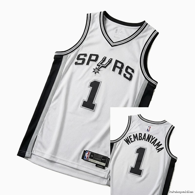 The white and black basketball uniform of Spurs' Wembanyama